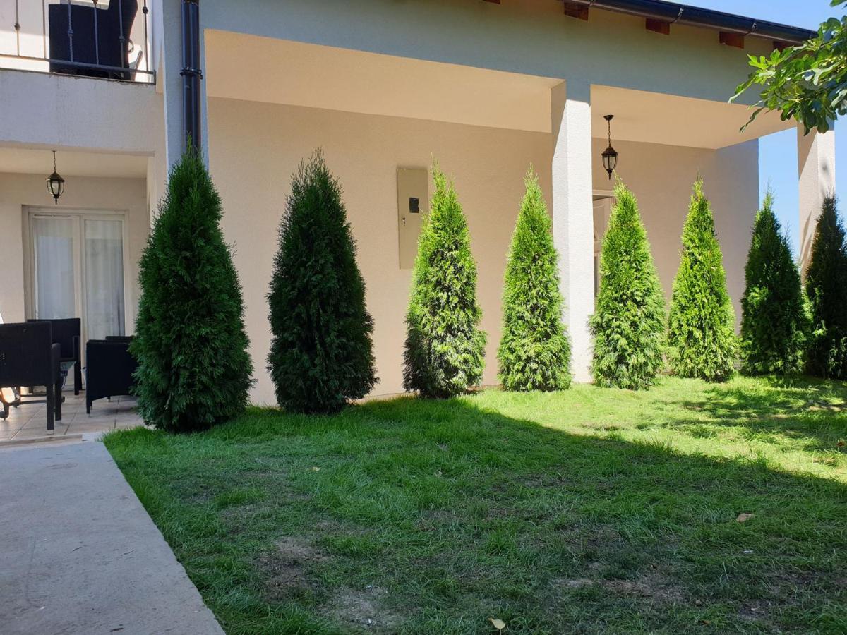 Villa Kuca Ema Belgrado Exterior foto